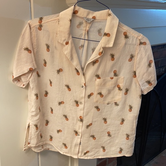 Rails Tops - 🎉Host Pick 🎉 Rails Pineapple Buttondown